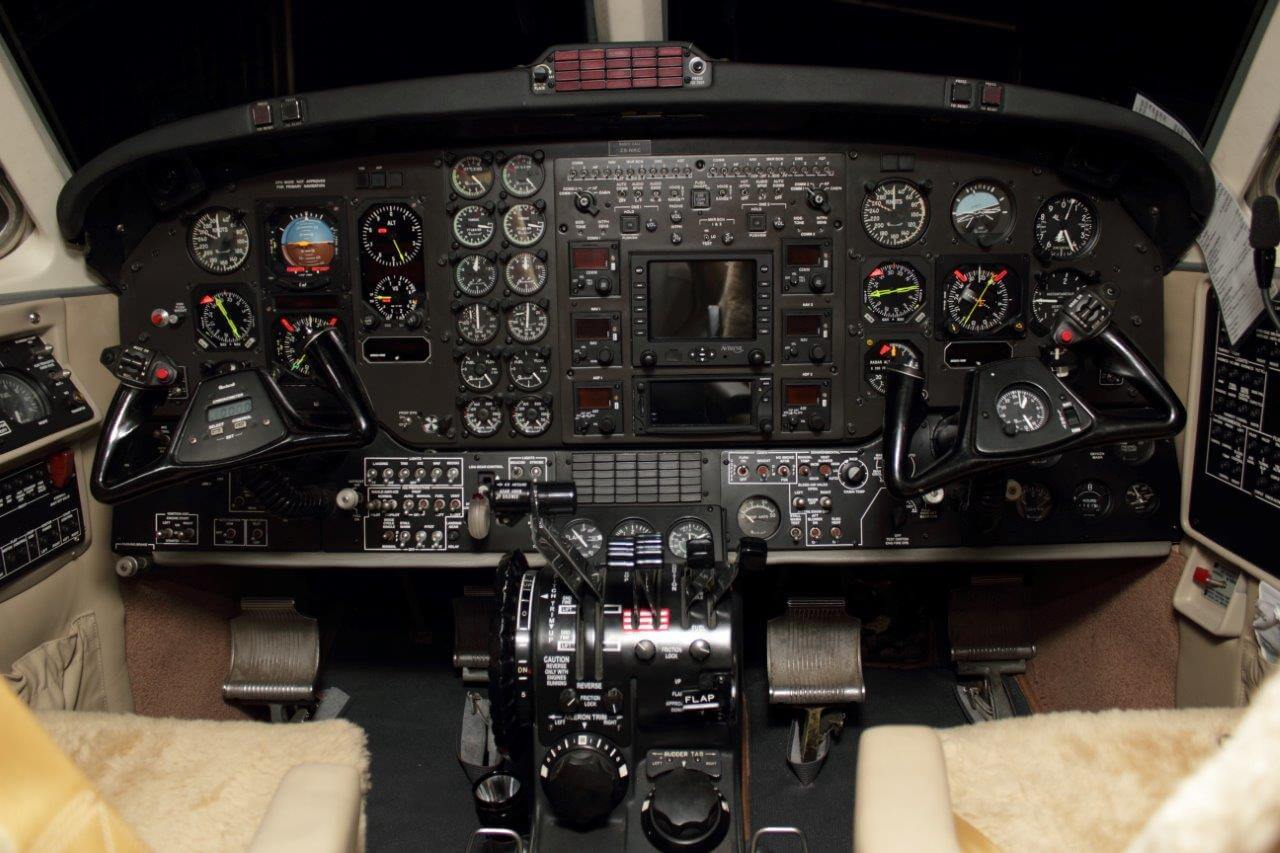 Install an Avidyne EX600 MFD with a Garmin GTN625 GPS and carry out panel refurbishment to a Kingair B200